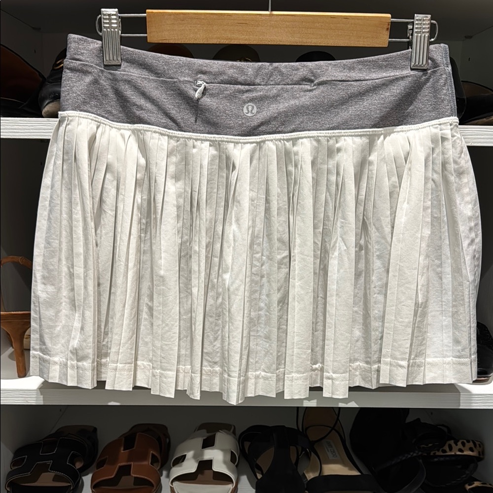 Lululemon Athletica White Pletted Skirt